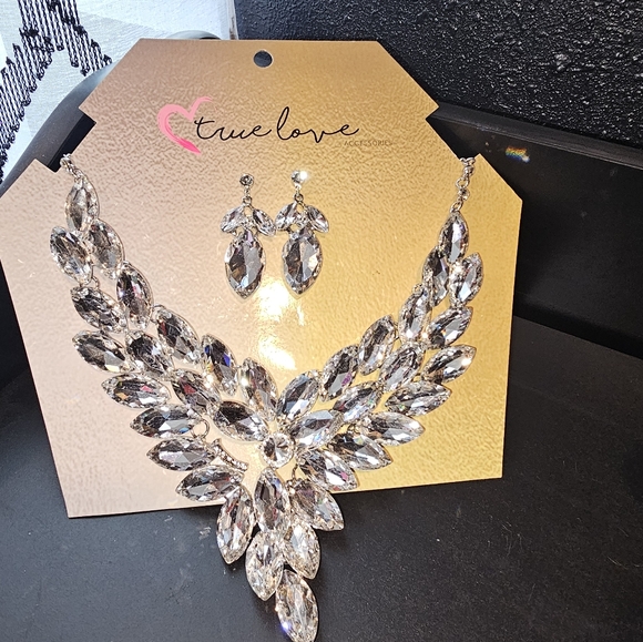 Necklace set - Picture 1 of 2